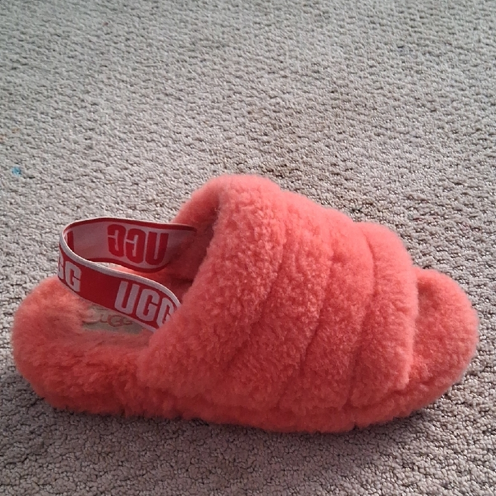 UGG Coral Fluffy Footwear - Picture 6 of 9